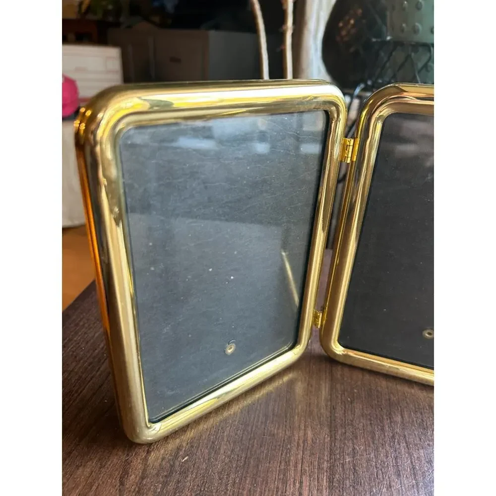 Art vintage brass